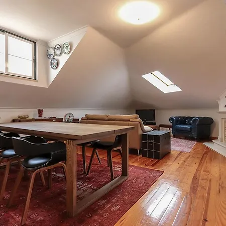 Grand Parliament Duplex By Homing