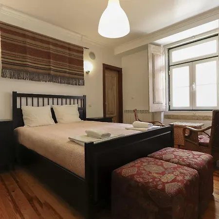 Grand Parliament Duplex By Homing Apartment Lissabon