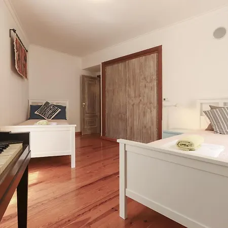 Grand Parliament Duplex By Homing *