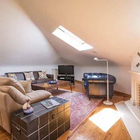 Grand Parliament Duplex By Homing