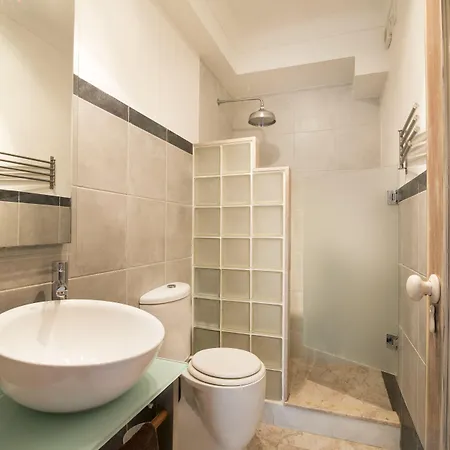 Grand Parliament Duplex By Homing Appartamento Lisbona