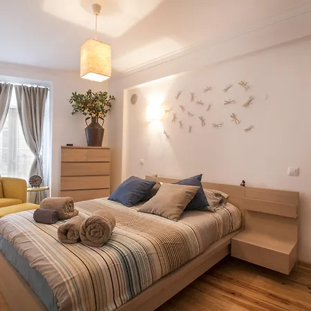 Grand Parliament Duplex By Homing * Lissabon